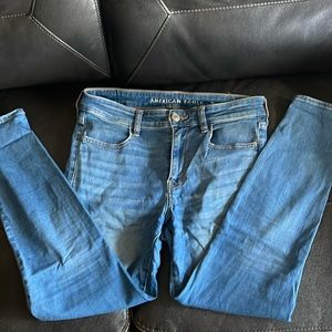Women’s American Eagle Hi Rise Skinny Jeans!! 👖
